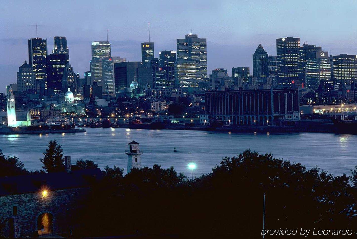 Embassy Suites By Hilton - Montreal Bagian luar foto