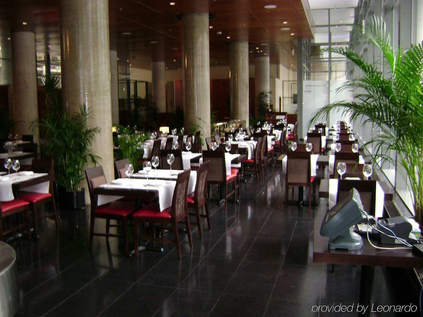 Embassy Suites By Hilton - Montreal Restoran foto