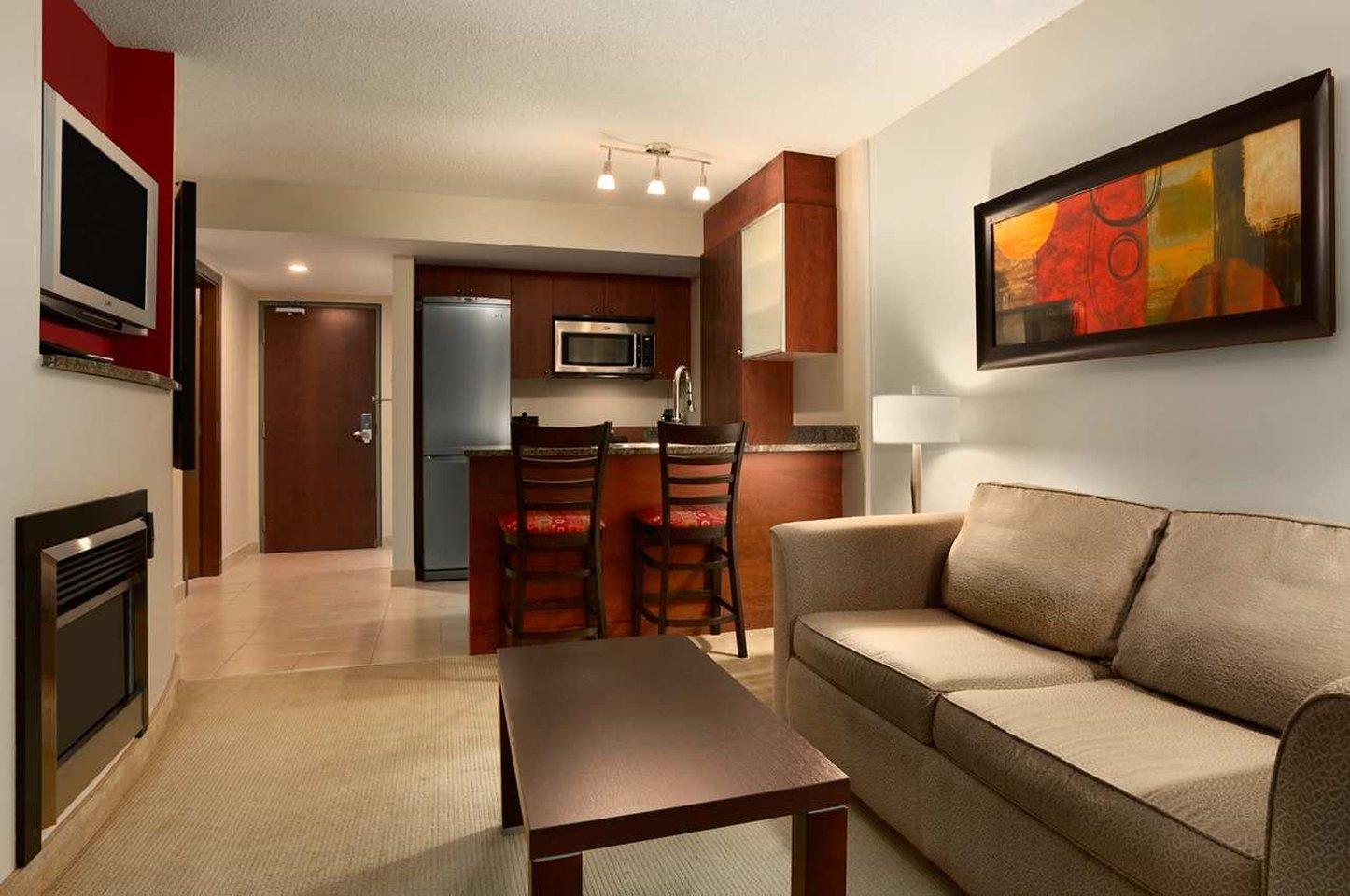 Embassy Suites By Hilton - Montreal Bagian luar foto